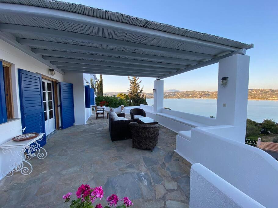 Retreat Villa By The Sea With Pool In Порто-Хелі Екстер'єр фото